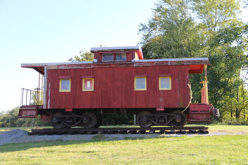 Vagón del Ferrocarril en el Parque Bluemont Junction Viviendo en